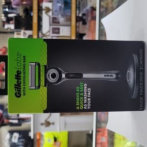 GilletteLab w/ exfoliating bar razor